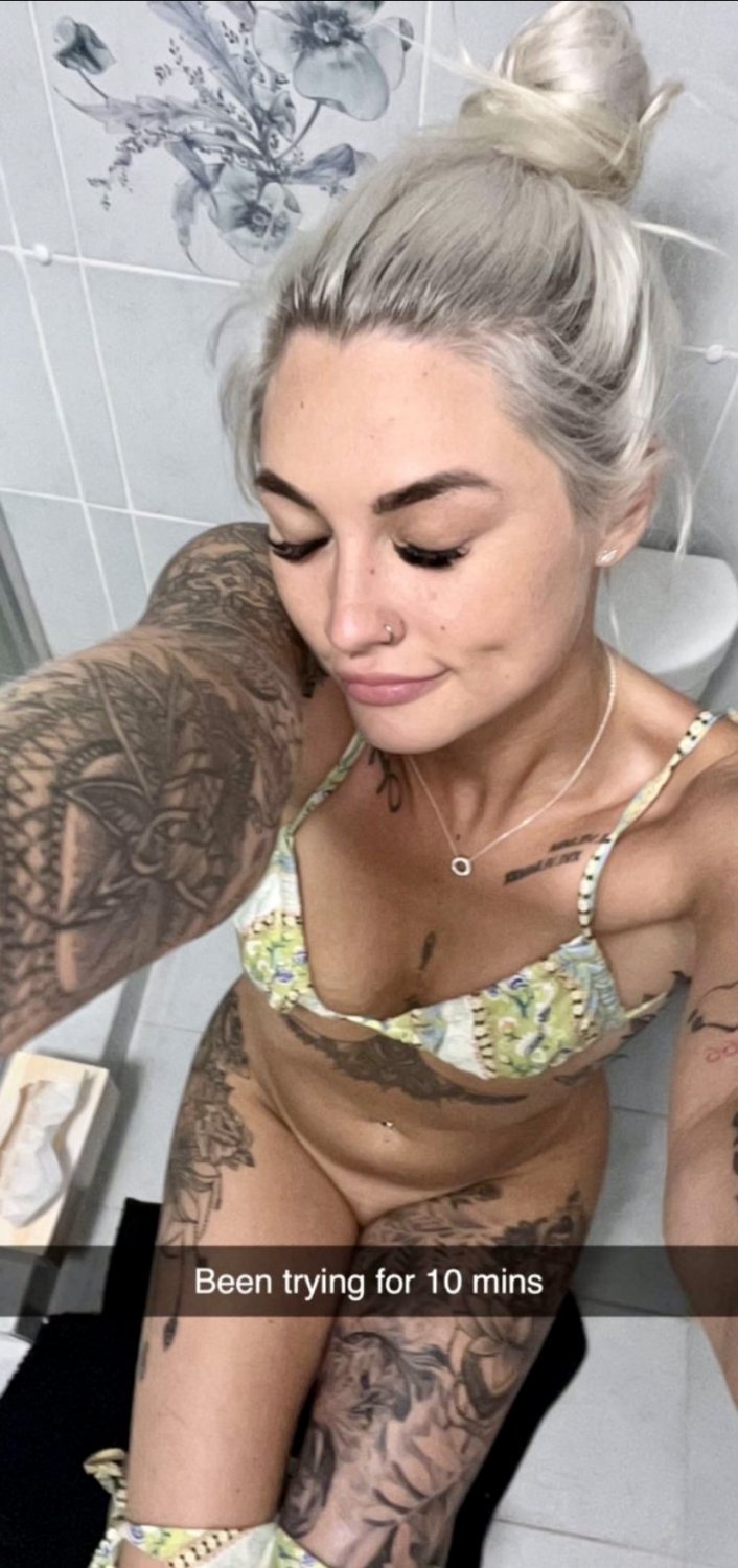 Toilet sluts #FNnO947t
