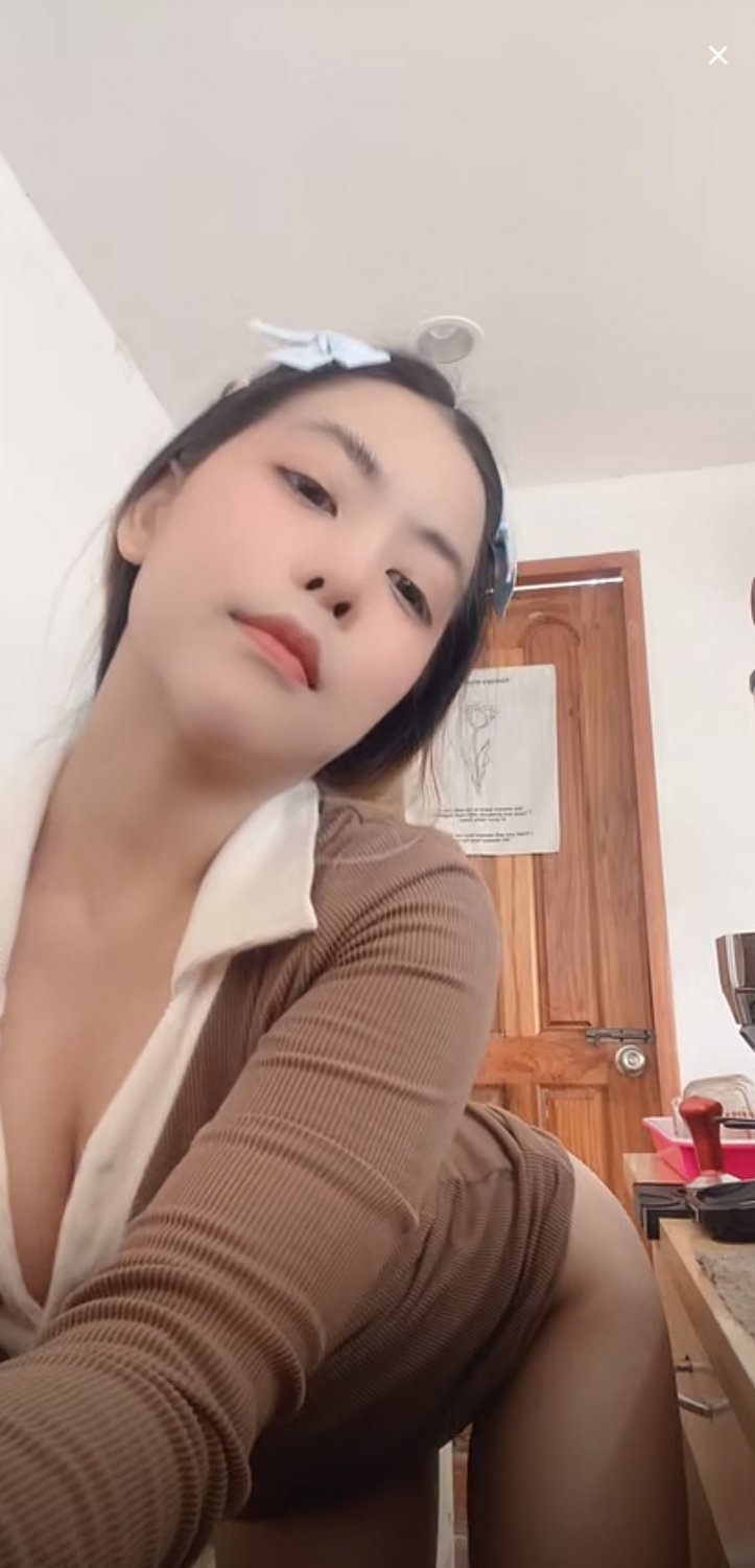 Screenshot_20240410_053329_BIGO LIVE #ndD4P2TL