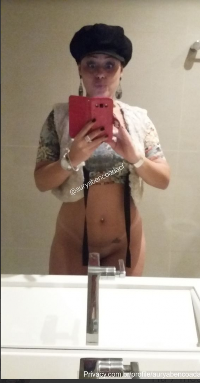 Aury Ab3ncoada alguém tem mais dela? #RHphjgaX