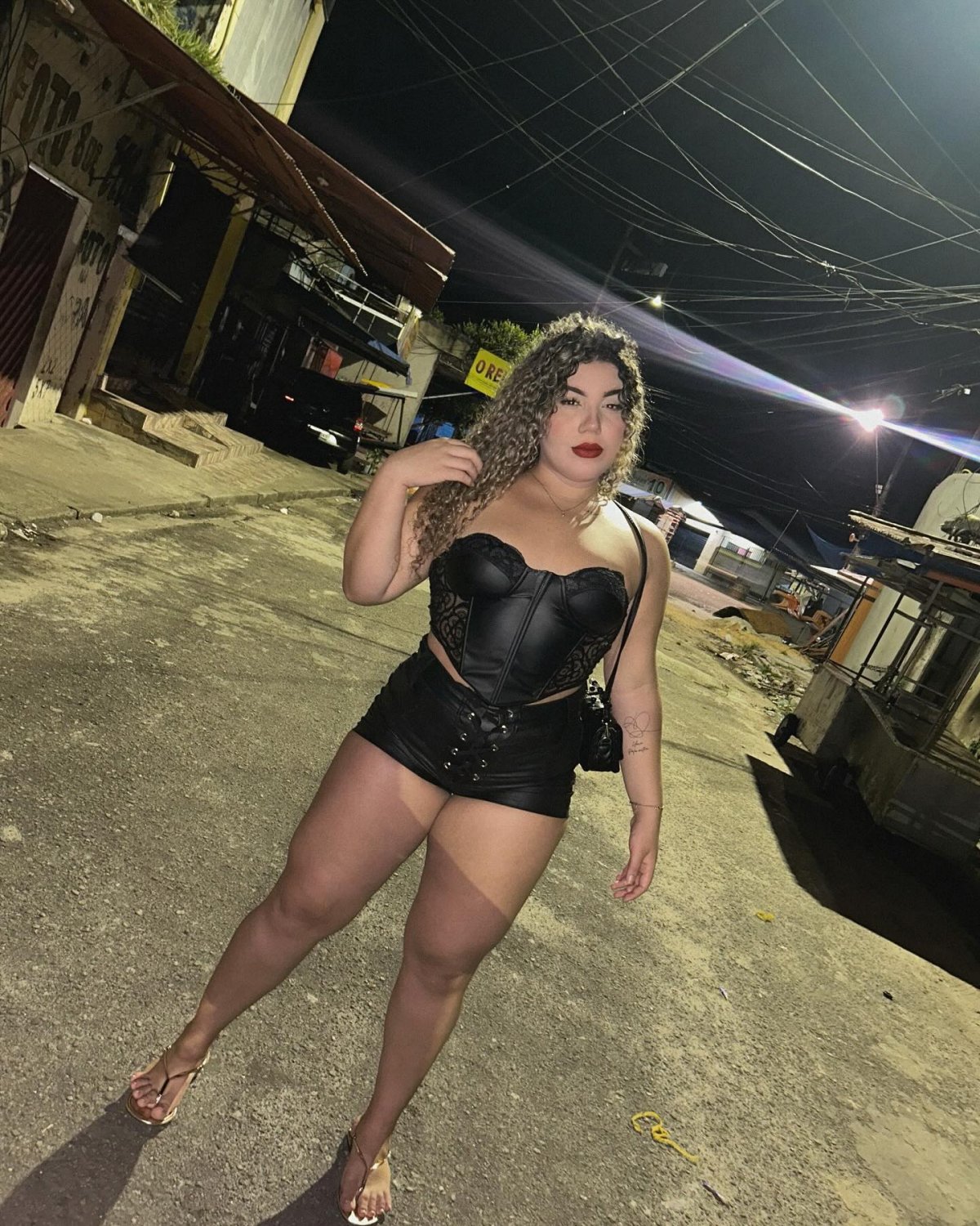 Kaylane de 20 aninhos mostrando o pq é uma vagabunda famosinha, puta gostosa #TUtiXQwW