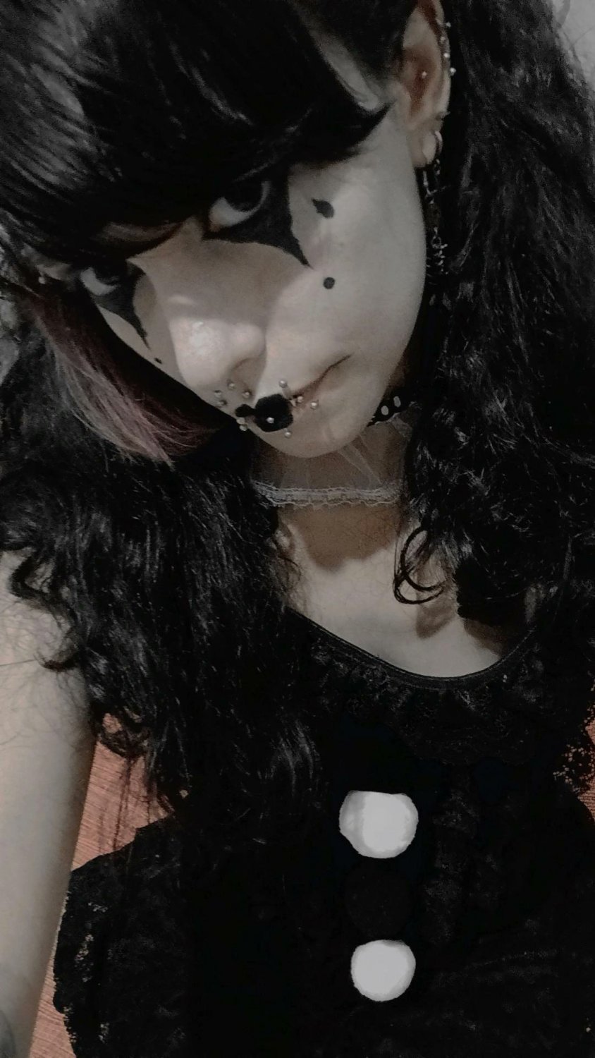 19 Goth clown latina exposed by her cuck bf #D1LmAILG