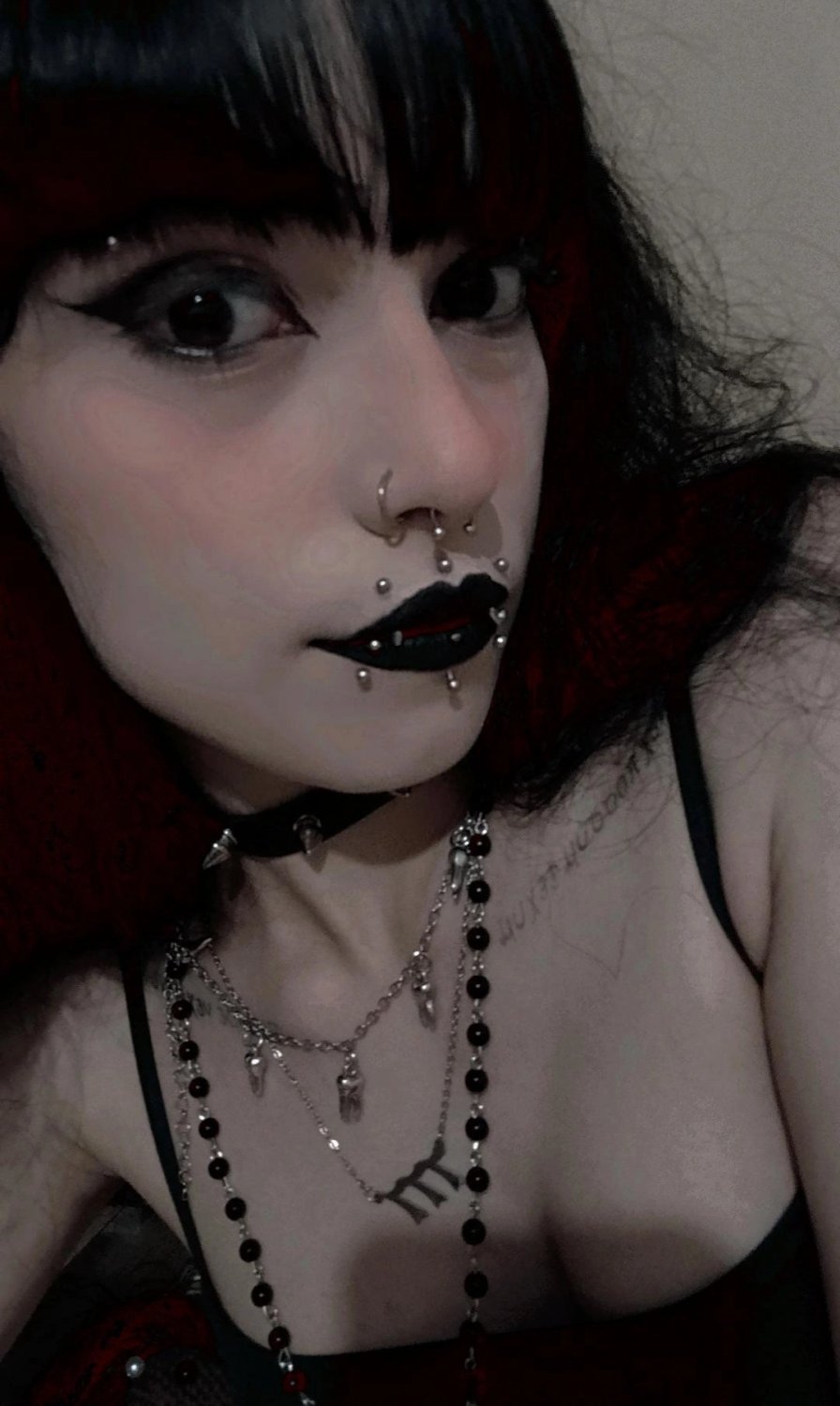 19 Goth clown latina exposed by her cuck bf #LnkTOeXt